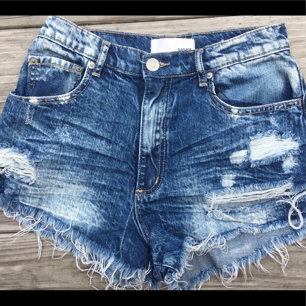 Jeantrade shorts that fit absolutely no one(: NWT